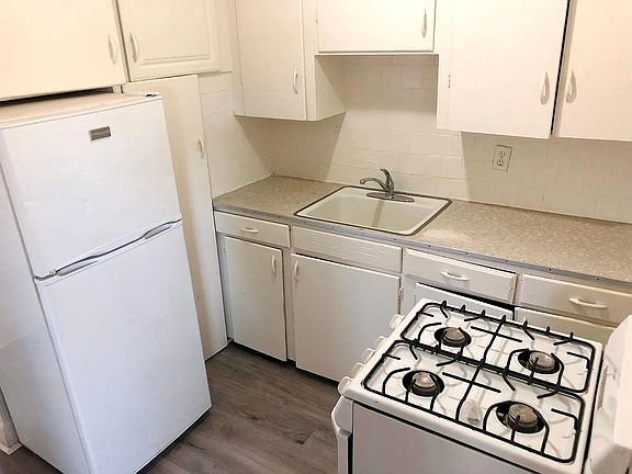 3rd image of 1580 Nome St APT 3