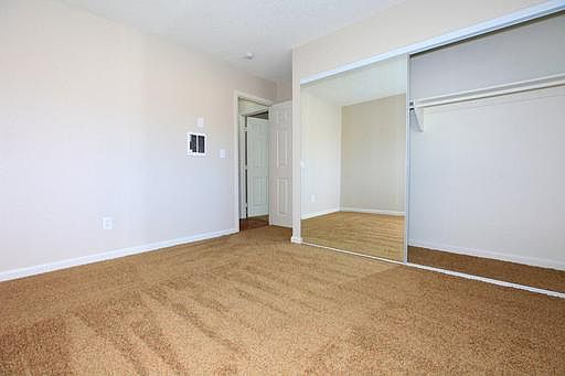 4th image of 10229 Ashwood St APT 33