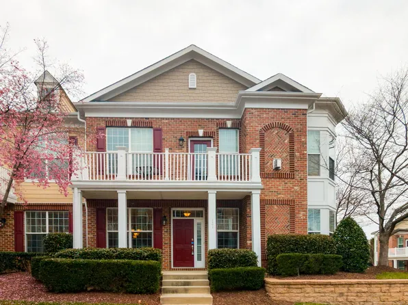 9221 Calabria Dr Unit 121, Raleigh, NC 27617