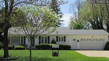 1st image of 584 Sturgeon Dr