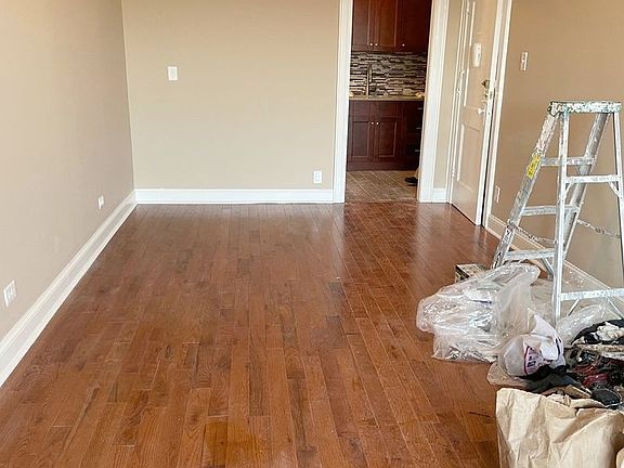 4th image of 28-20 47th St #3LL