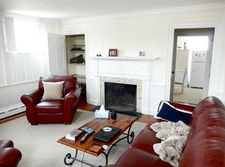 99 Mary St, Newport, RI 02840