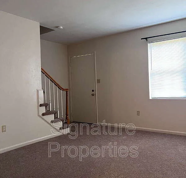 4102 Richland Ave NW — Photo 9