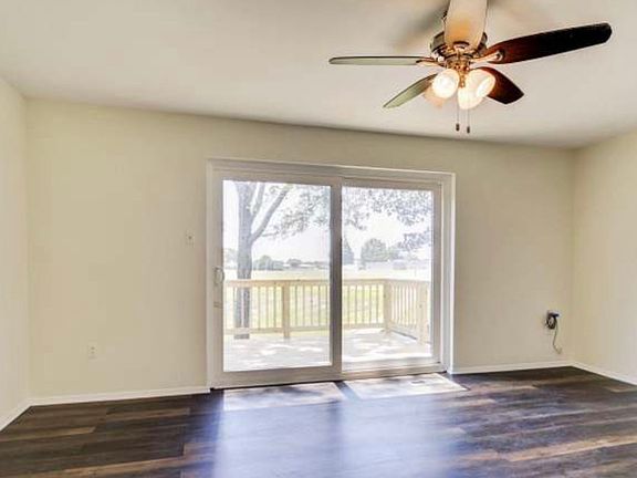 4th image of 6960 Knighthood Ln