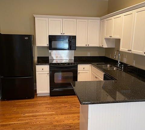 3rd image of 210 Butler Ave