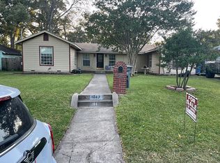 1047 Creekside Dr, Dallas, TX 75217