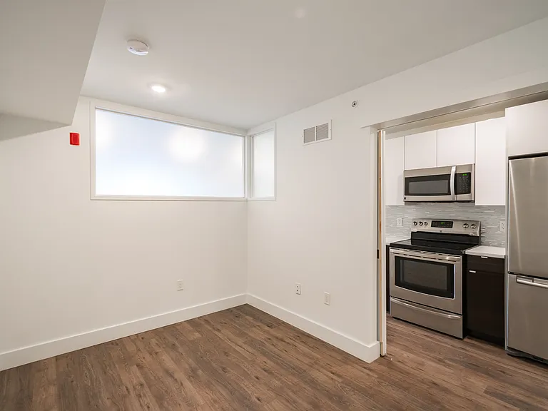 1155 S 15th St — Photo 6