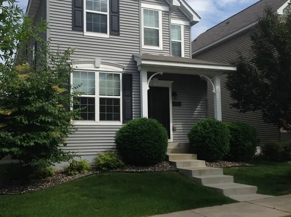 10025 Iris Ln, Eden Prairie, MN 55347