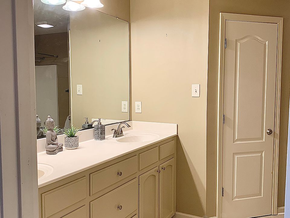 1st image of 37530 Parkbrook Dr
