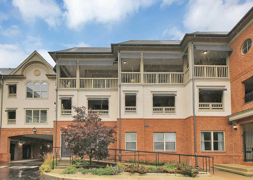 1st image of 37 Buttles Ave APT C