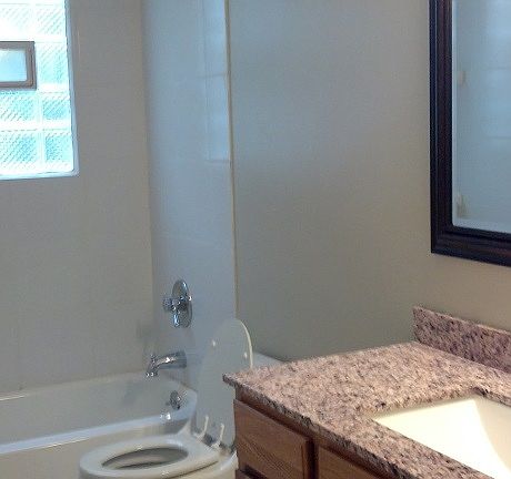 5th image of 98 Village Ct APT 1