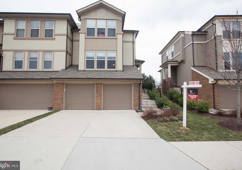 1st image of 23358 Evening Primrose Sq