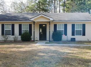 1096 Vega Rd, Meansville, GA 30256