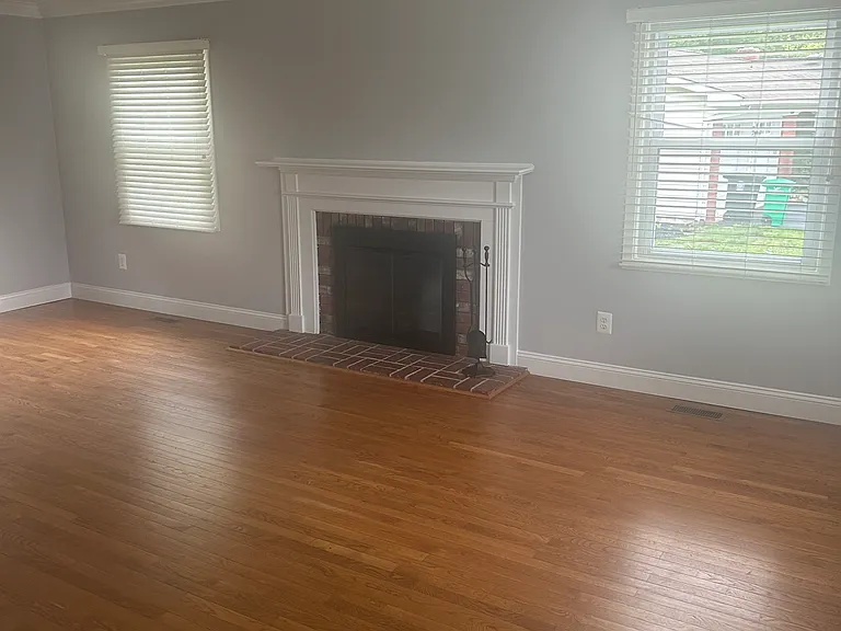12321 Shadetree Ln — Photo 6