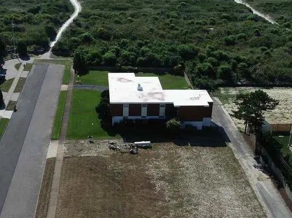 2502 Ocean Ave, Brigantine, NJ 08203
