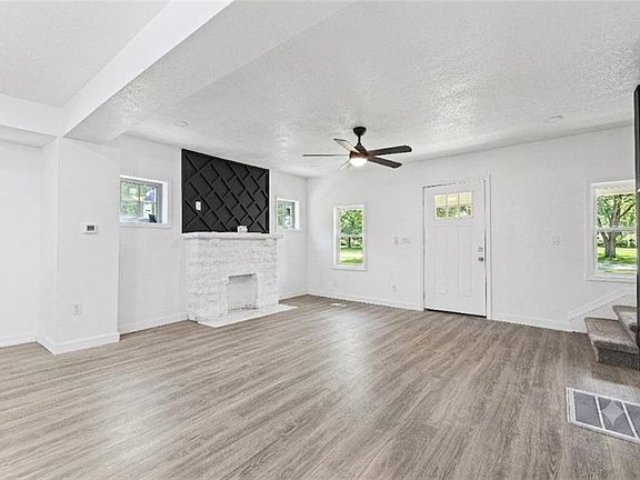 5th image of 3911 Chestnut Ave