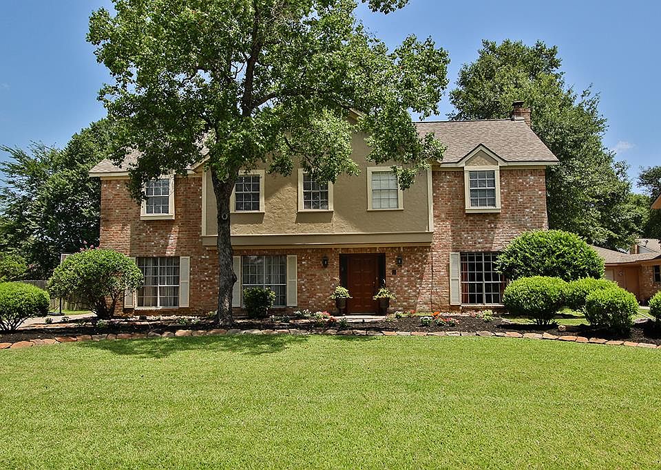 1st image of 7707 Hurst Forest Dr