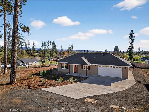 2nd image of 746 Spring Ln