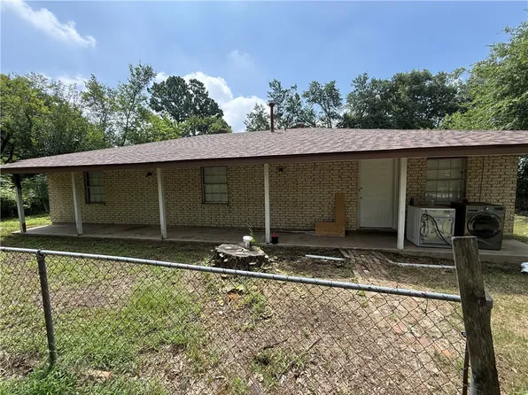 2503/2504 Emerald Dr, Bryan, TX 77803