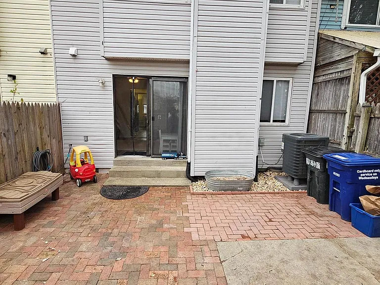 17445 Hoskinson Rd — Photo 37