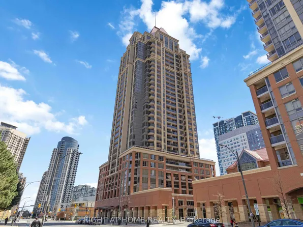 4080 Living Arts Dr Unit 2104, Mississauga, ON L5B 4N3