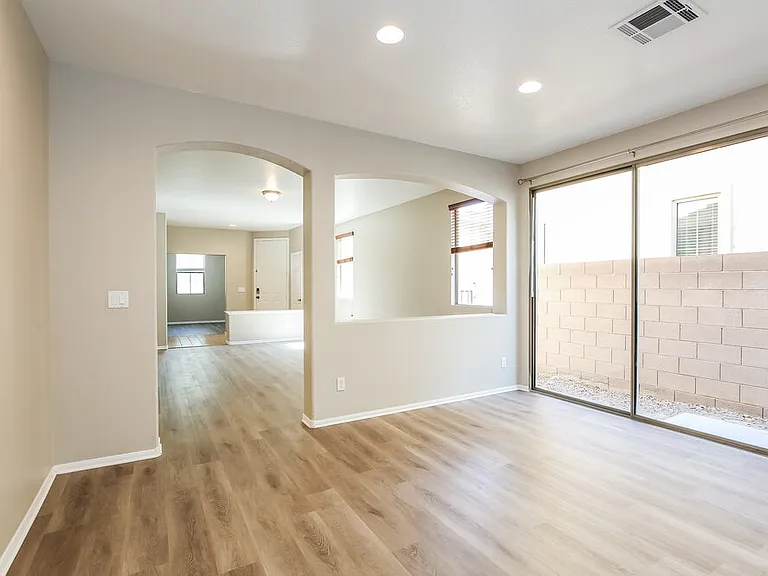 4344 Desert Home Ave — Photo 6