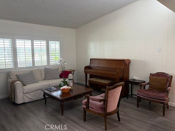 3rd image of 1720 Interlachen Rd APT 41G