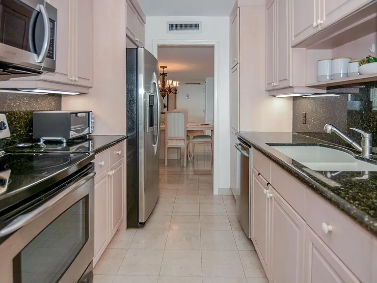 4200 N Ocean Dr #2-605 — Photo 12
