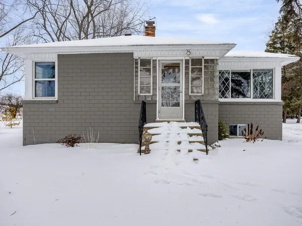 368 S Trumbull Rd, Bay City, MI 48708