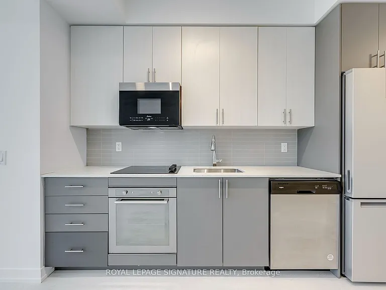 415 Main St W #417 — Photo 4