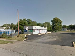 858 W Green St, Decatur, IL 62522