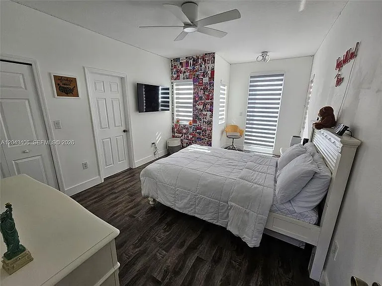 15561 SW 31st Ln — Photo 32