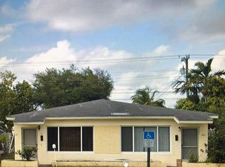 2111 NE 172nd St, North Miami Beach, FL 33162