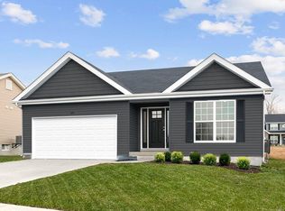 1592 Westlake Cir, Pacific, MO