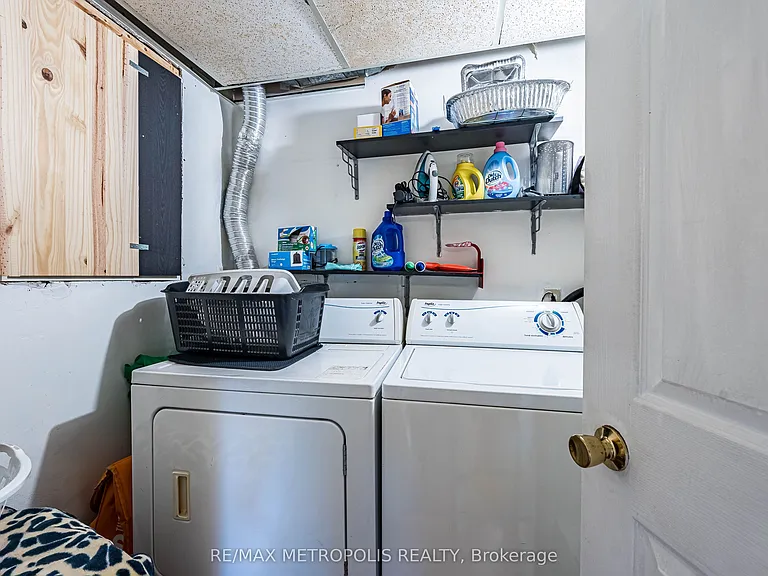 22 Mayflower St #BASEMENT — Photo 13