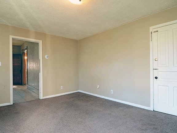 5th image of 435 Van Buren Ave