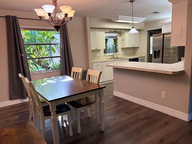 203 Esther St — Photo 47