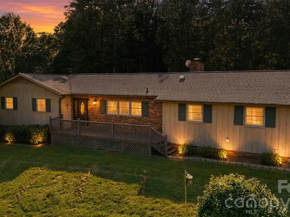 258 Nine Patch Ln, Taylorsville, NC 28681
