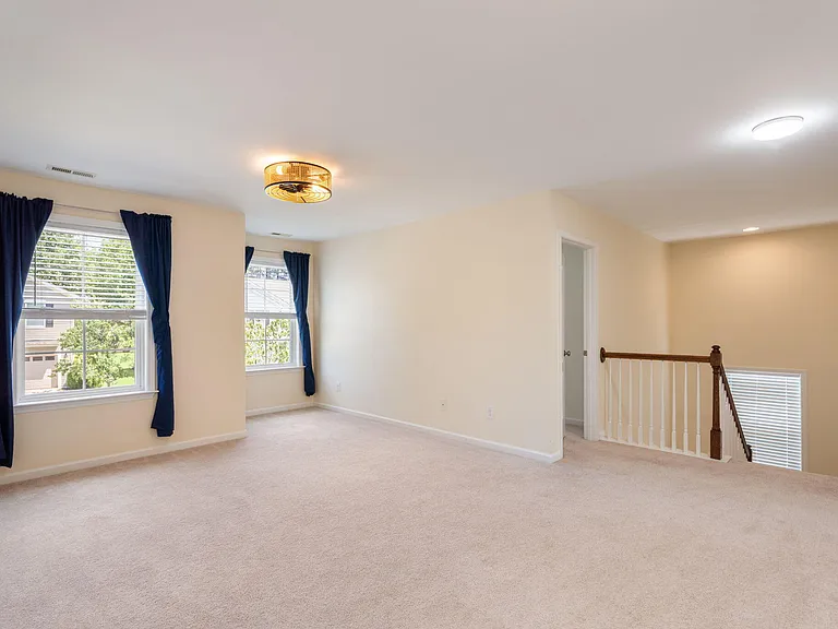 855 Ember Dr — Photo 15