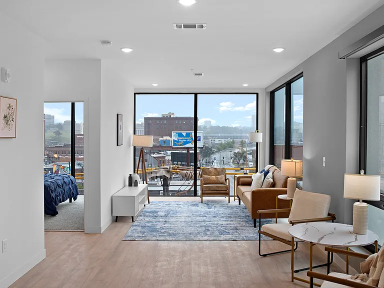 1827 Washington St #301 — Photo 6