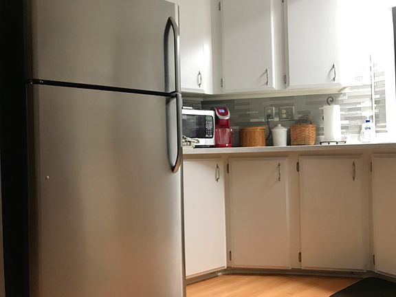 3rd image of 160 Westhaven Ct