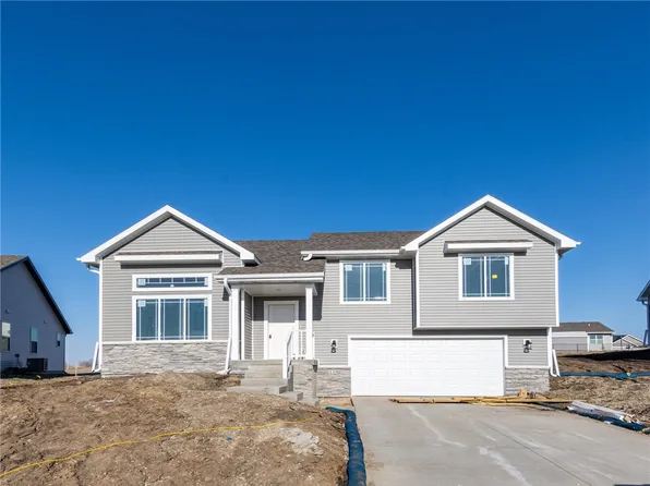 119 Saint Marys Ct, Stuart, IA 50250