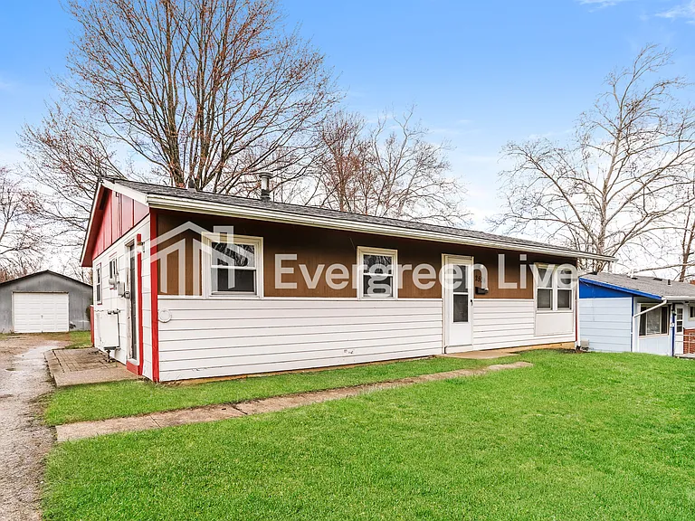 2534 Adams Rd — Photo 2