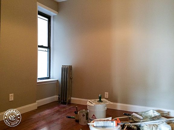 4th image of 601 Park Pl APT 1C