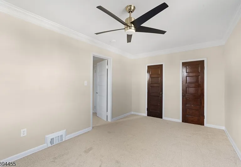 621 Spruce Ave #B — Photo 13