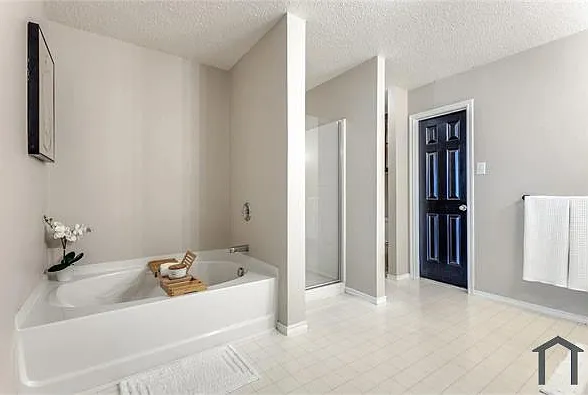312 Buffalo Bill Dr — Photo 1