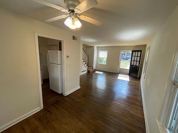 4th image of 2210 Huntington Ave #0