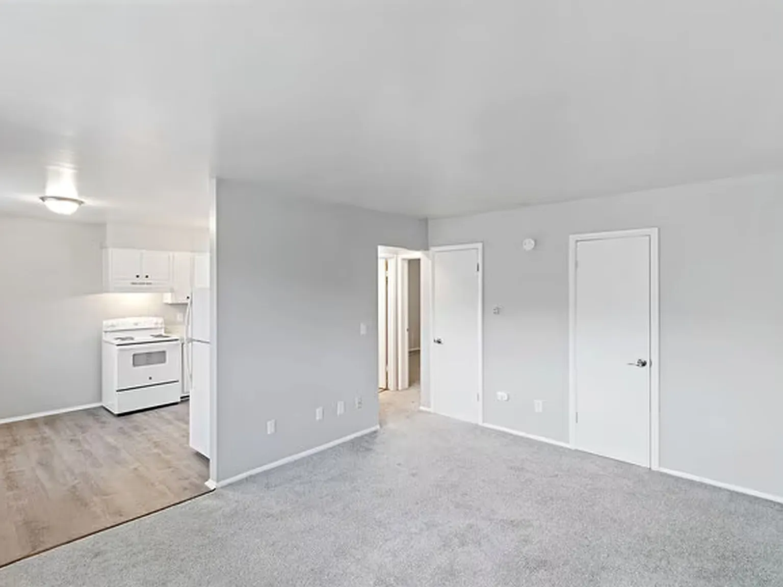 Boardwalk Apartments — Photo 3