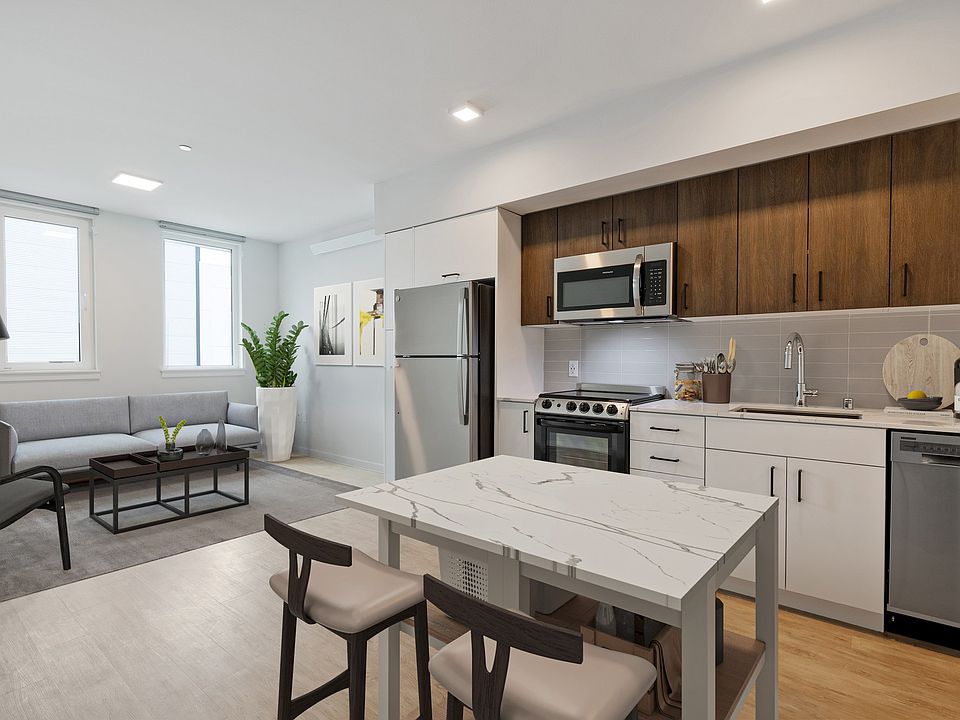 1st image of 320 Queen Anne Ave N #3565002