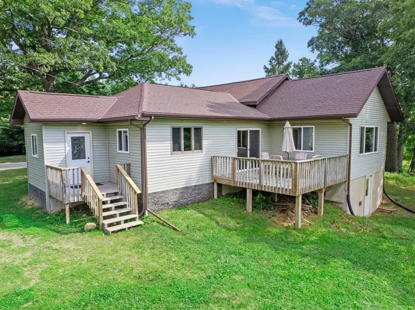 433 23rd Ave, Cumberland, WI 54829